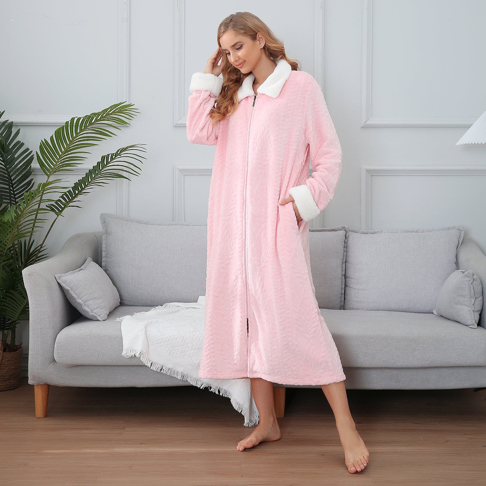 VINTAGE TAMMY VELOUR ZIP UP QUILTED ROBE /DRESSING GOWN IN RAVISHING –  Vintage Clothing & Fashions | Midnight Glamour